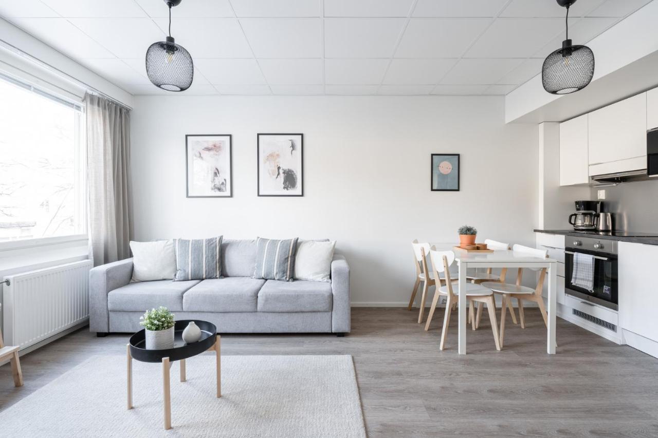 Modern 2Br Apartment With Balcony & Central Location - Hosted By 2Ndhomes Tampere Kültér fotó